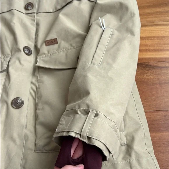 RIDE snowboard jacket - Picture 3 of 13